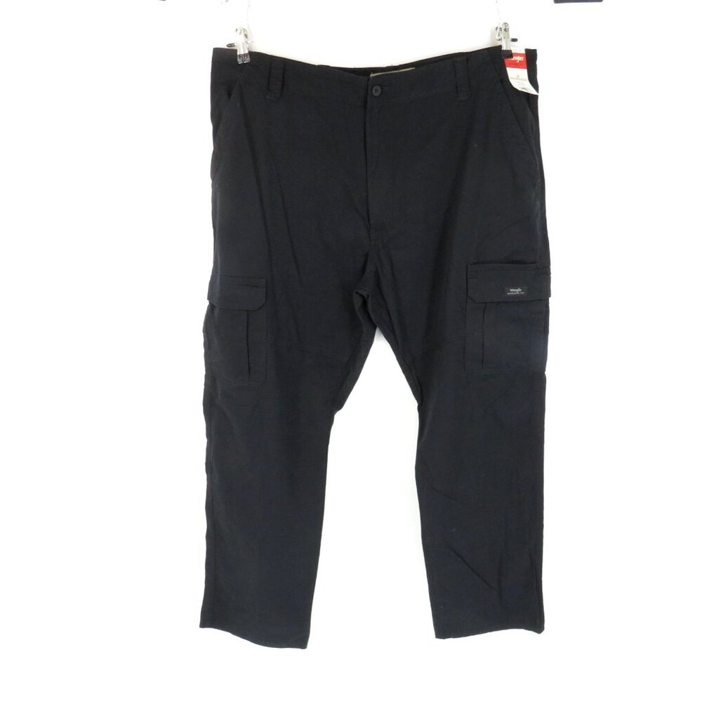 Wrangler Authentics Mens Black Cargo Pants 42x32 Relaxed Fit Durable Cotton NWT